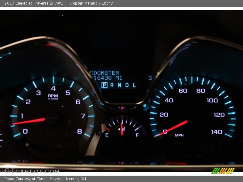 Tungsten Metallic / Ebony 2017 Chevrolet Traverse LT AWD