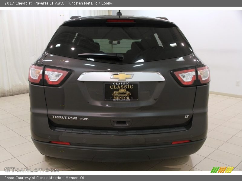 Tungsten Metallic / Ebony 2017 Chevrolet Traverse LT AWD