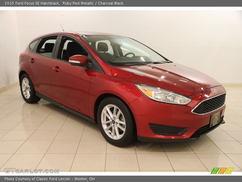 Ruby Red Metallic / Charcoal Black 2015 Ford Focus SE Hatchback