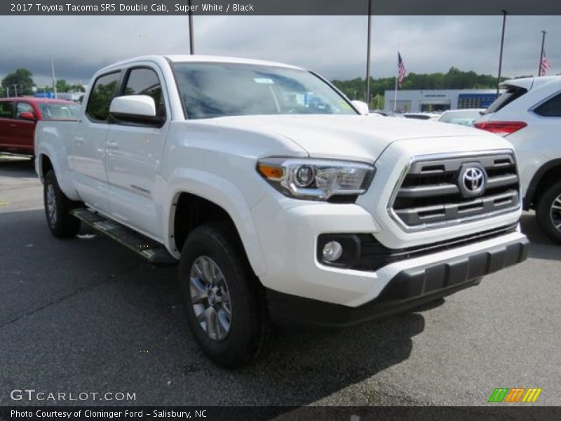 Super White / Black 2017 Toyota Tacoma SR5 Double Cab