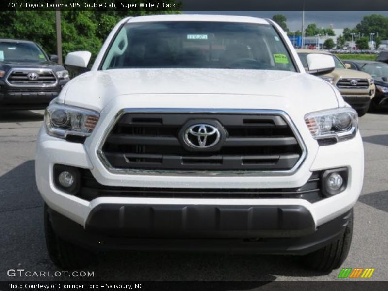 Super White / Black 2017 Toyota Tacoma SR5 Double Cab