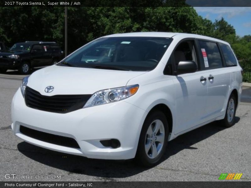 Super White / Ash 2017 Toyota Sienna L