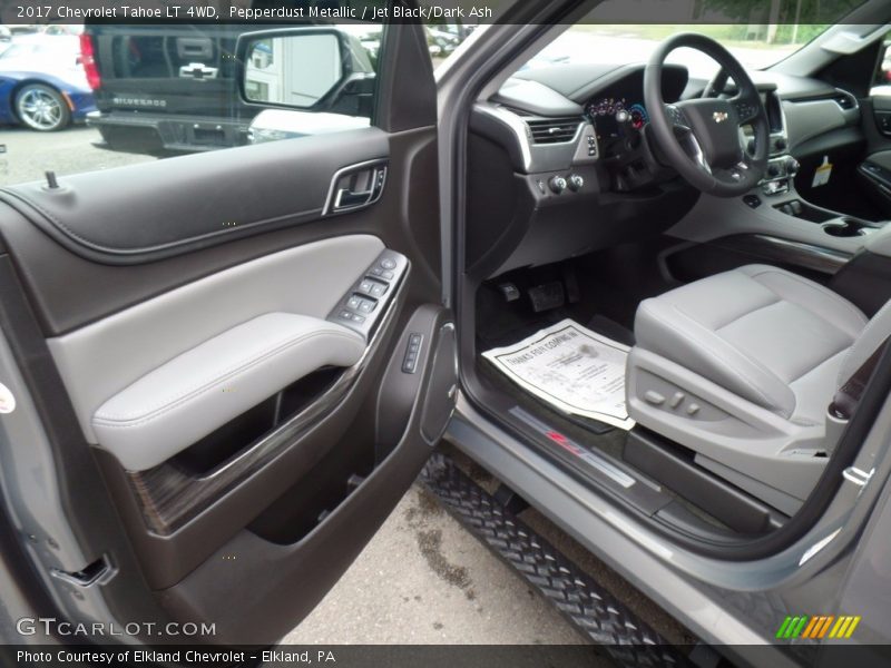 Pepperdust Metallic / Jet Black/Dark Ash 2017 Chevrolet Tahoe LT 4WD