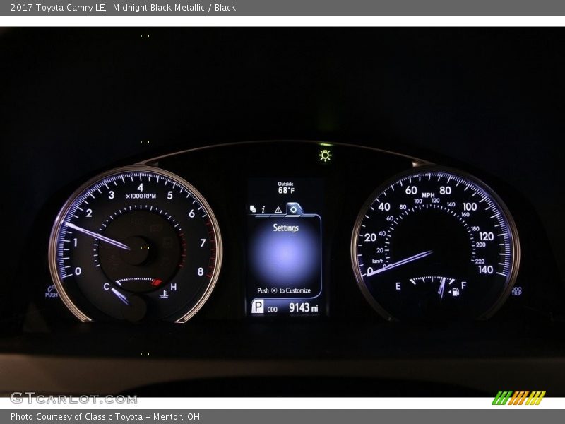 Midnight Black Metallic / Black 2017 Toyota Camry LE