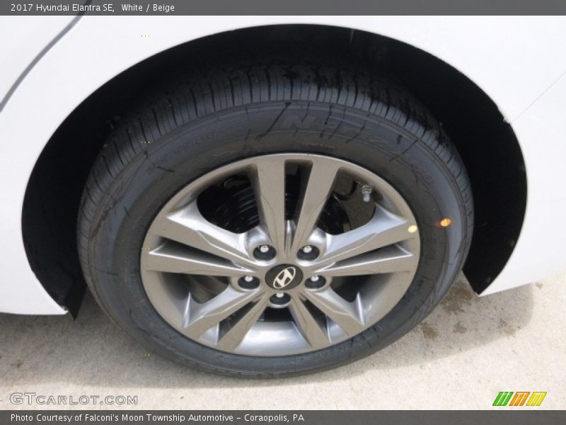 White / Beige 2017 Hyundai Elantra SE