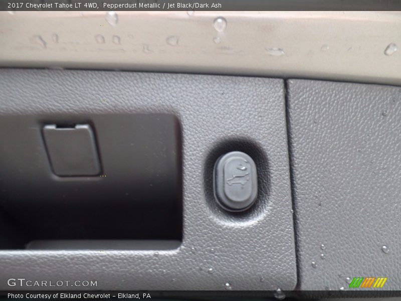 Pepperdust Metallic / Jet Black/Dark Ash 2017 Chevrolet Tahoe LT 4WD