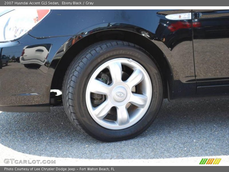 Ebony Black / Gray 2007 Hyundai Accent GLS Sedan