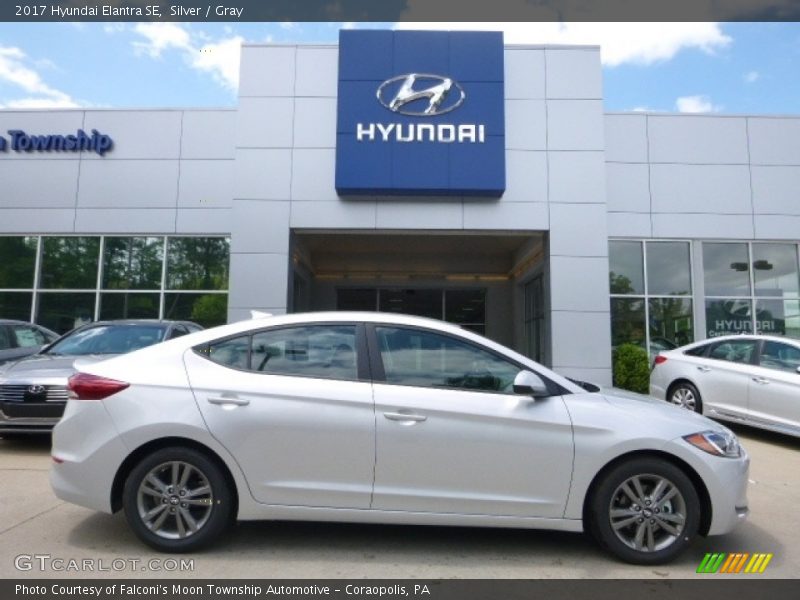 Silver / Gray 2017 Hyundai Elantra SE