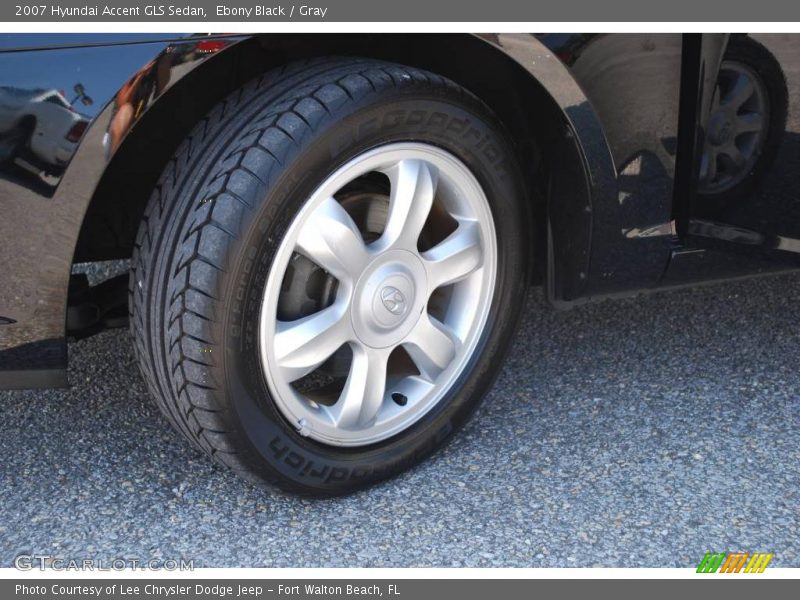 Ebony Black / Gray 2007 Hyundai Accent GLS Sedan