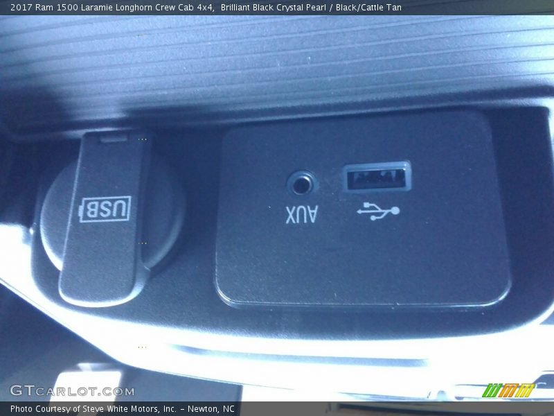 Brilliant Black Crystal Pearl / Black/Cattle Tan 2017 Ram 1500 Laramie Longhorn Crew Cab 4x4