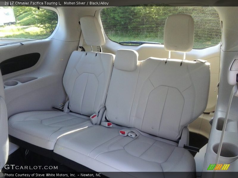 Molten Silver / Black/Alloy 2017 Chrysler Pacifica Touring L