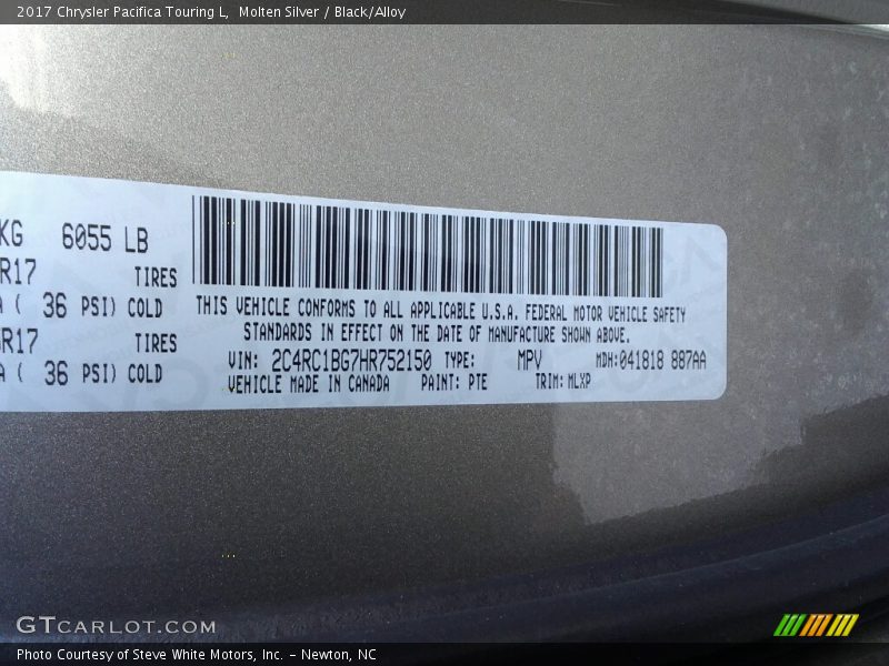 Molten Silver / Black/Alloy 2017 Chrysler Pacifica Touring L