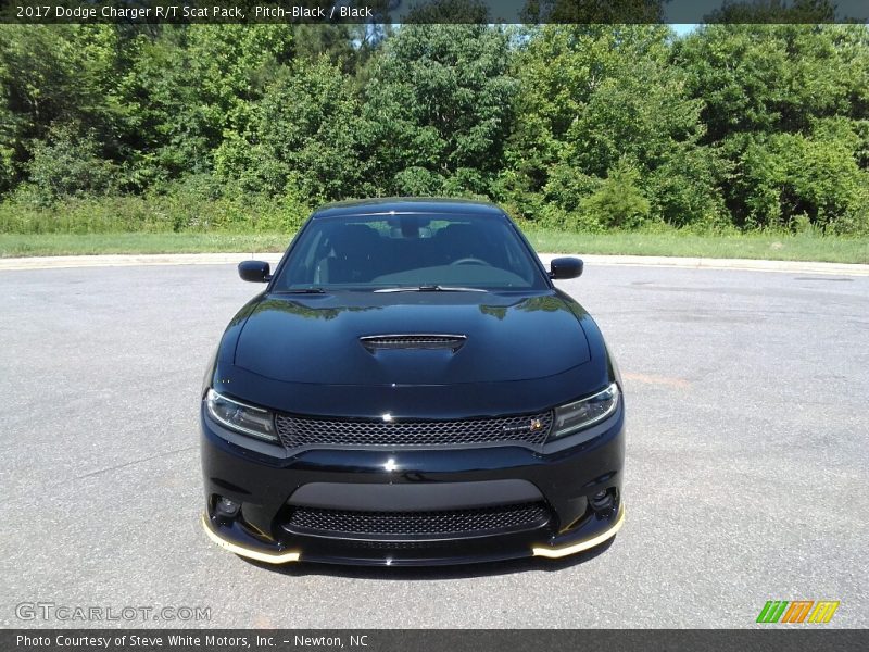 Pitch-Black / Black 2017 Dodge Charger R/T Scat Pack