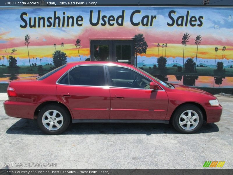 Ruby Red Pearl / Ivory 2000 Honda Accord SE Sedan