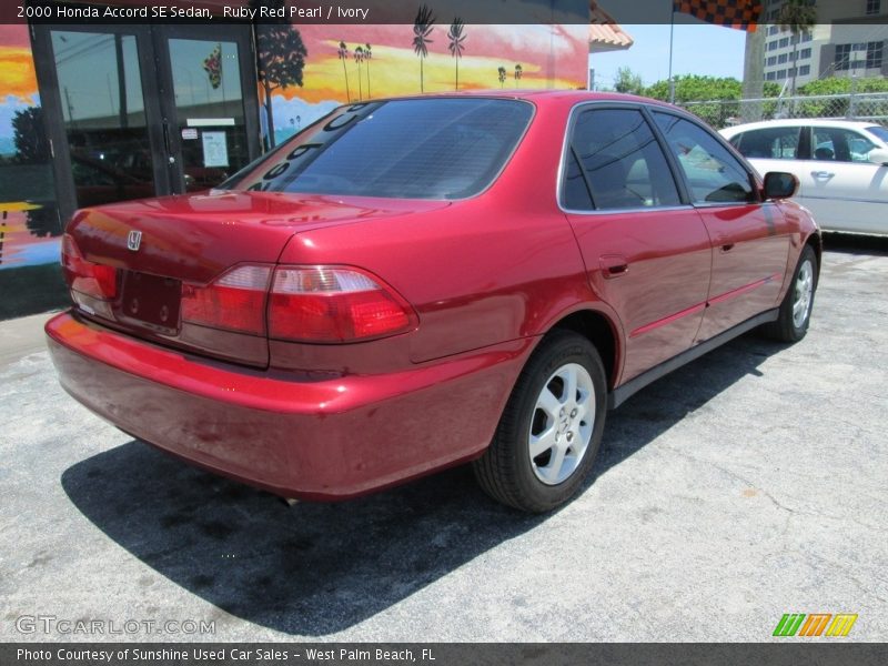 Ruby Red Pearl / Ivory 2000 Honda Accord SE Sedan