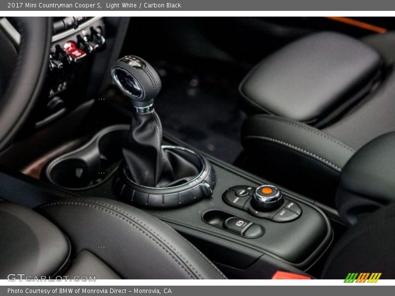 Light White / Carbon Black 2017 Mini Countryman Cooper S