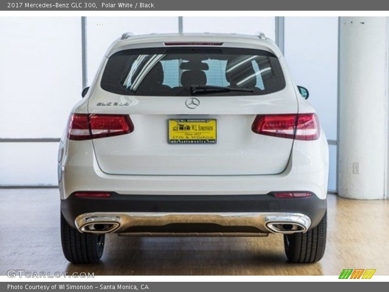 Polar White / Black 2017 Mercedes-Benz GLC 300