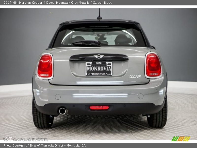 Moonwalk Grey Metallic / Carbon Black 2017 Mini Hardtop Cooper 4 Door