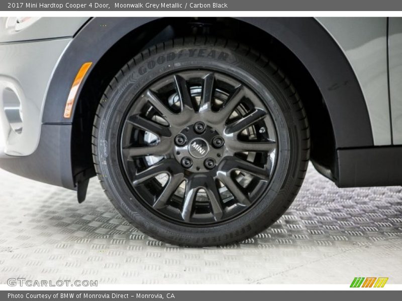 Moonwalk Grey Metallic / Carbon Black 2017 Mini Hardtop Cooper 4 Door