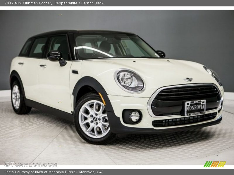 Front 3/4 View of 2017 Clubman Cooper