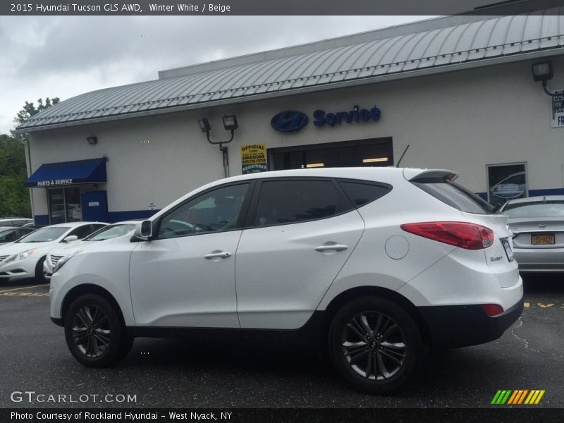 Winter White / Beige 2015 Hyundai Tucson GLS AWD