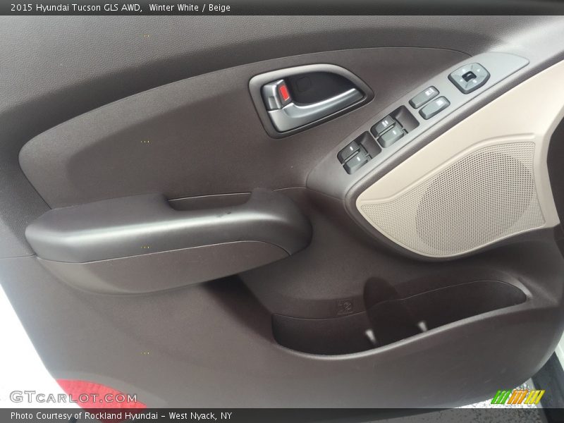 Winter White / Beige 2015 Hyundai Tucson GLS AWD