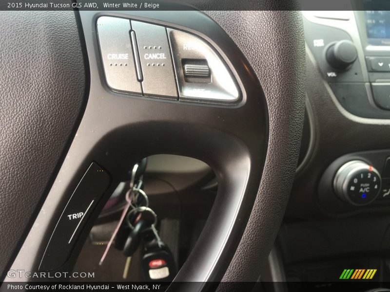 Winter White / Beige 2015 Hyundai Tucson GLS AWD