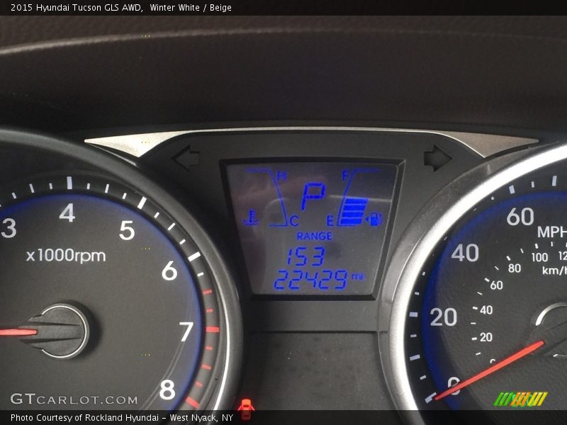 Winter White / Beige 2015 Hyundai Tucson GLS AWD