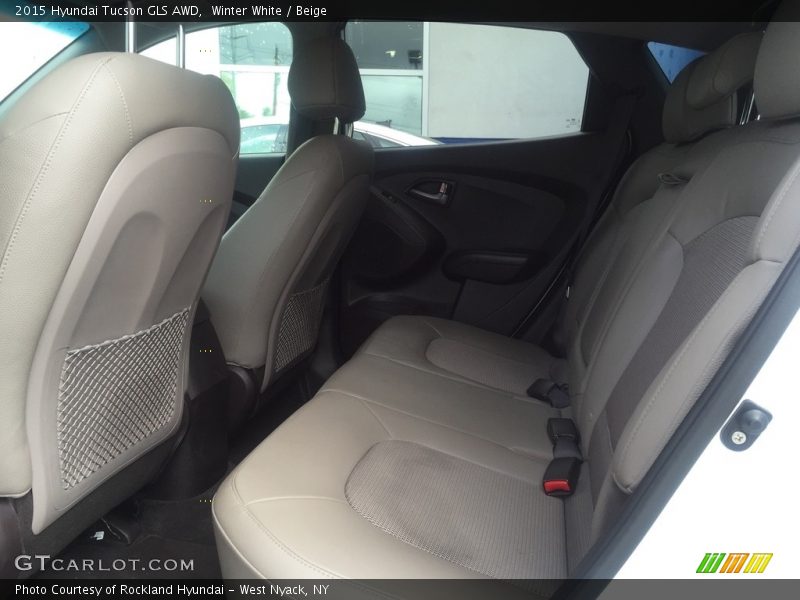 Winter White / Beige 2015 Hyundai Tucson GLS AWD