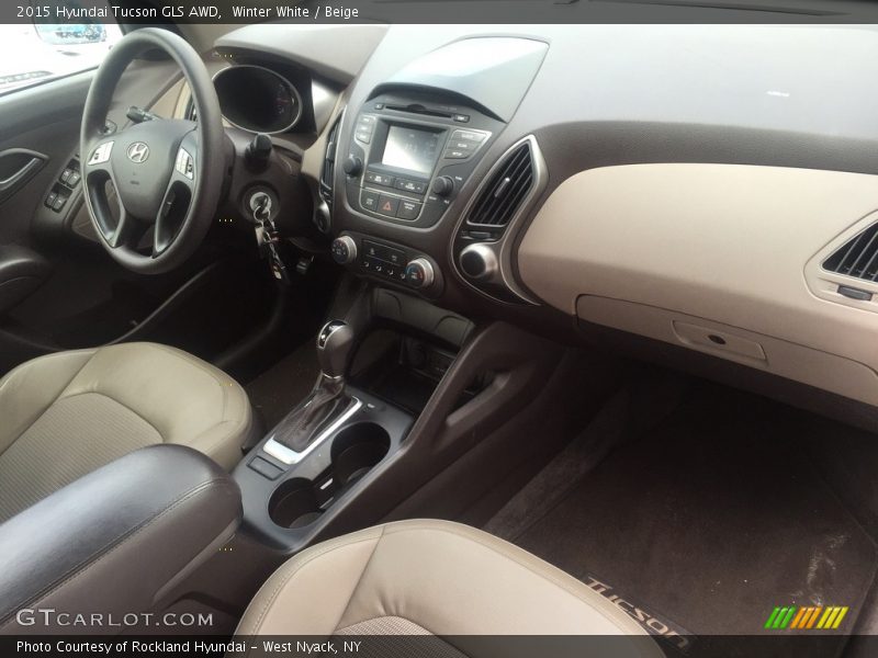 Winter White / Beige 2015 Hyundai Tucson GLS AWD