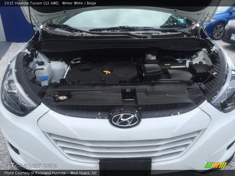 Winter White / Beige 2015 Hyundai Tucson GLS AWD