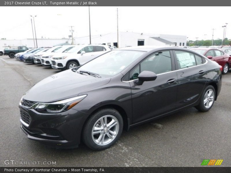 Tungsten Metallic / Jet Black 2017 Chevrolet Cruze LT