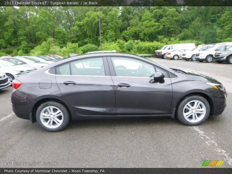 Tungsten Metallic / Jet Black 2017 Chevrolet Cruze LT