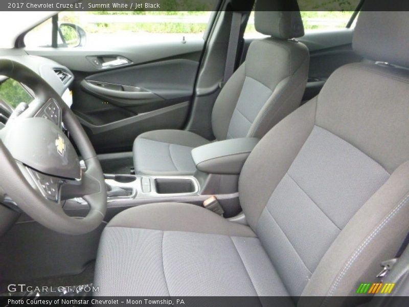 Summit White / Jet Black 2017 Chevrolet Cruze LT