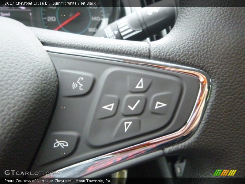 Summit White / Jet Black 2017 Chevrolet Cruze LT