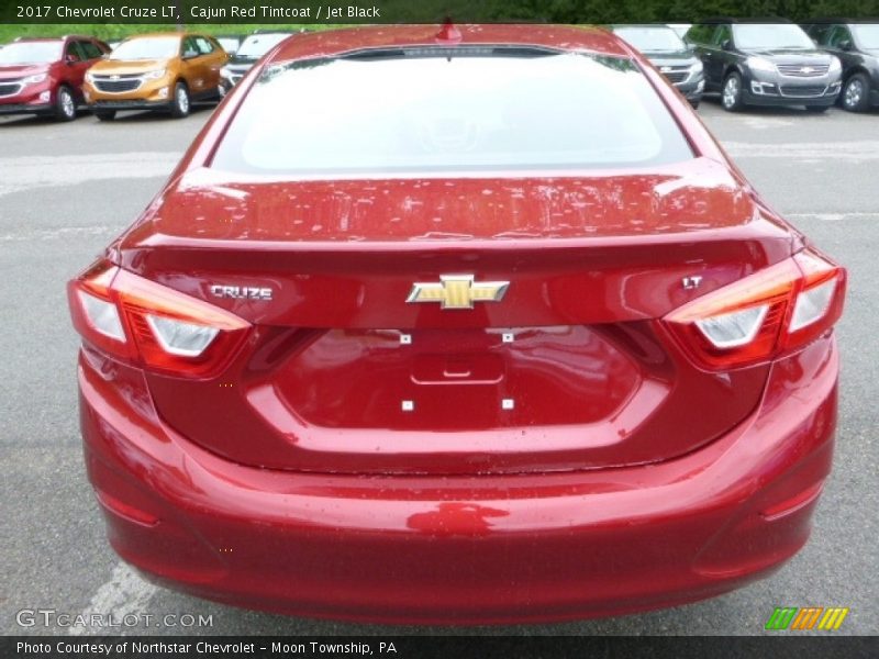 Cajun Red Tintcoat / Jet Black 2017 Chevrolet Cruze LT