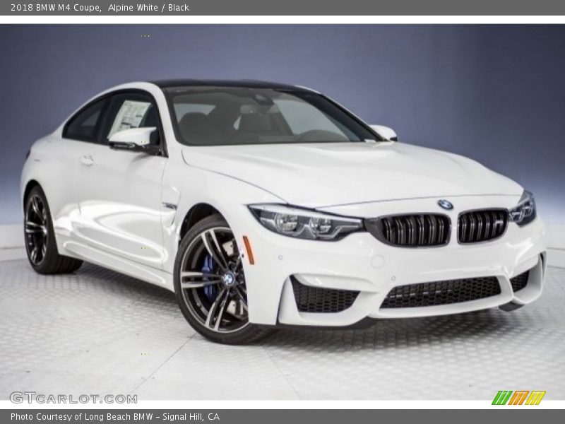Front 3/4 View of 2018 M4 Coupe