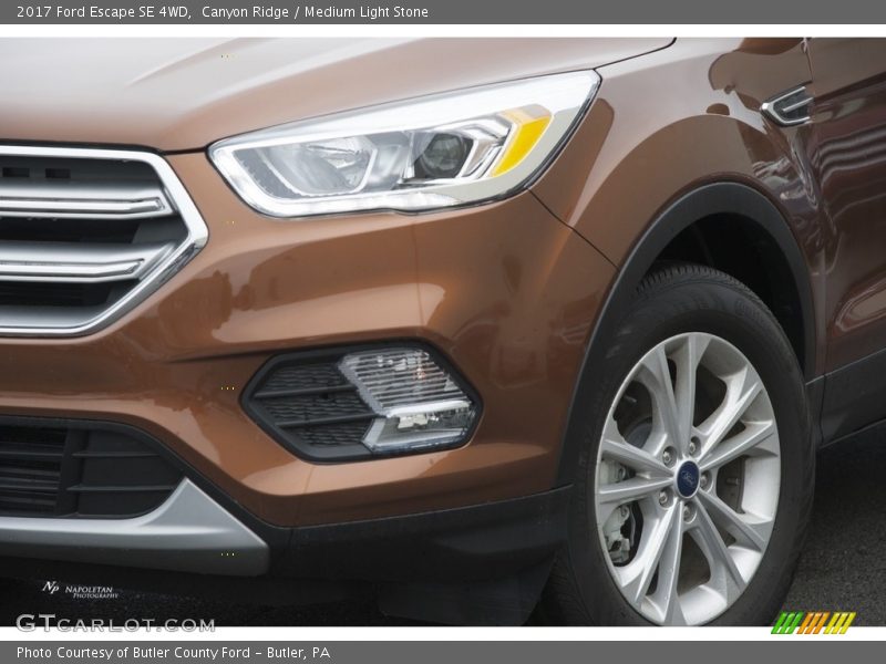 Canyon Ridge / Medium Light Stone 2017 Ford Escape SE 4WD