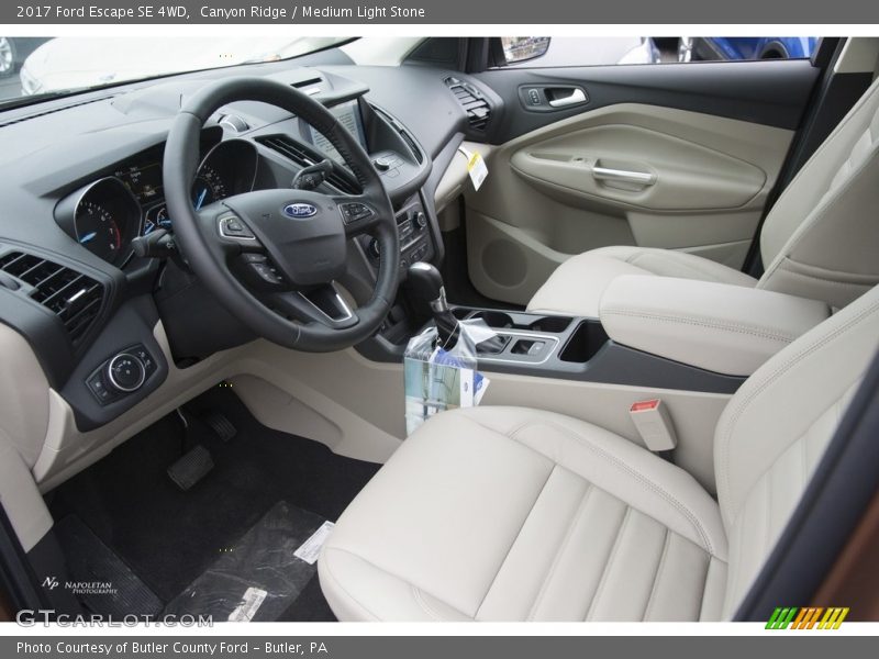Canyon Ridge / Medium Light Stone 2017 Ford Escape SE 4WD