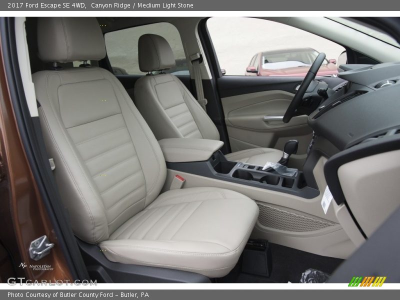 Canyon Ridge / Medium Light Stone 2017 Ford Escape SE 4WD
