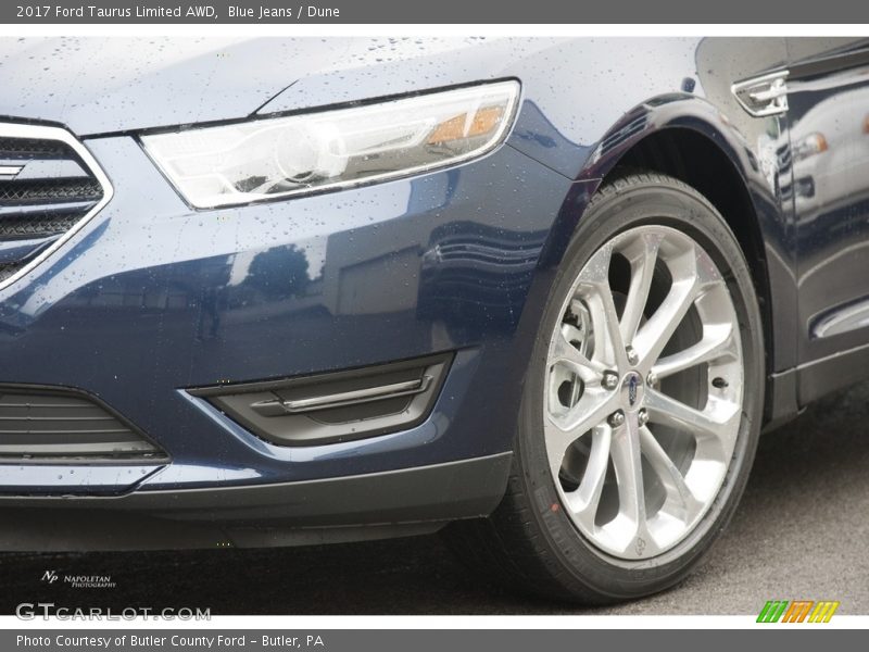Blue Jeans / Dune 2017 Ford Taurus Limited AWD