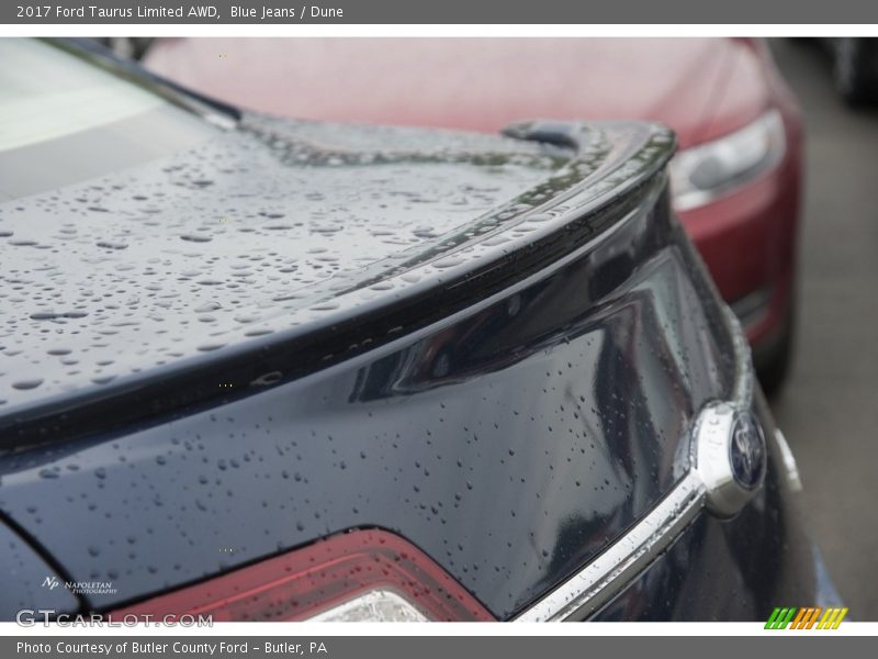 Blue Jeans / Dune 2017 Ford Taurus Limited AWD