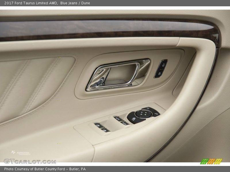 Blue Jeans / Dune 2017 Ford Taurus Limited AWD