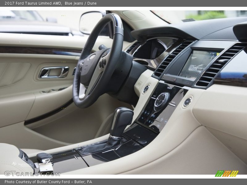 Blue Jeans / Dune 2017 Ford Taurus Limited AWD