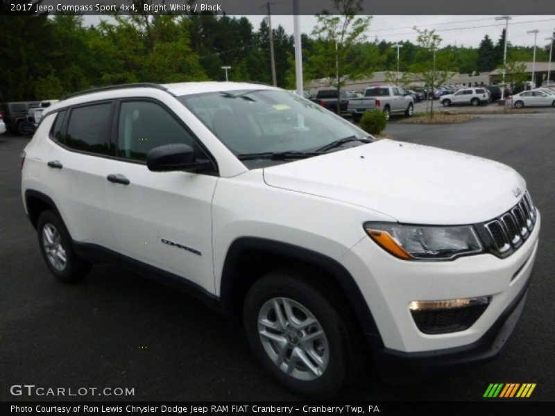 Bright White / Black 2017 Jeep Compass Sport 4x4