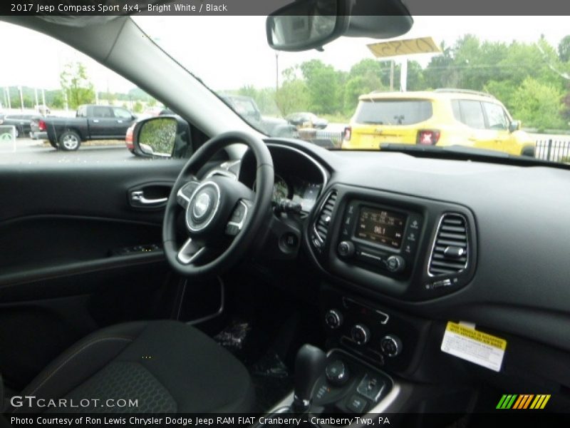 Bright White / Black 2017 Jeep Compass Sport 4x4