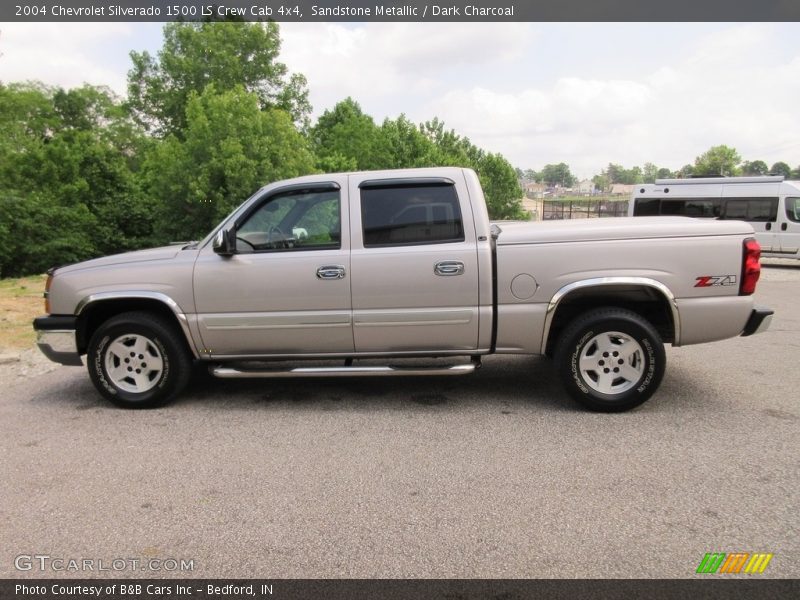 Sandstone Metallic / Dark Charcoal 2004 Chevrolet Silverado 1500 LS Crew Cab 4x4
