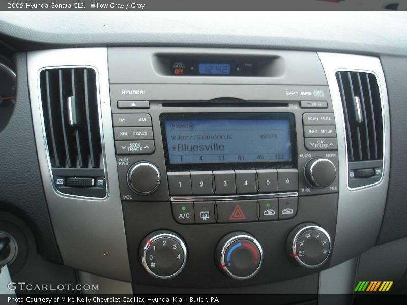 Willow Gray / Gray 2009 Hyundai Sonata GLS