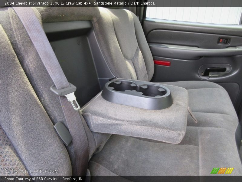 Sandstone Metallic / Dark Charcoal 2004 Chevrolet Silverado 1500 LS Crew Cab 4x4