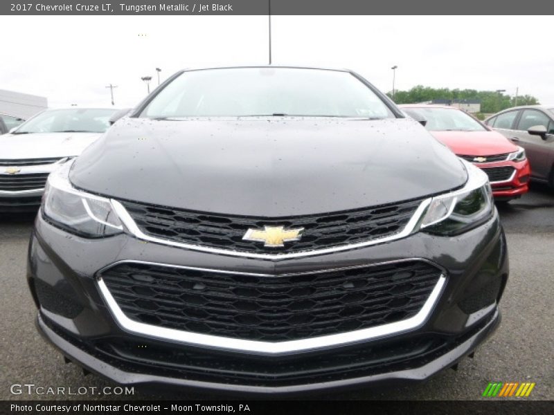 Tungsten Metallic / Jet Black 2017 Chevrolet Cruze LT